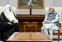PM holds talks with Secretary General of Muslim World League