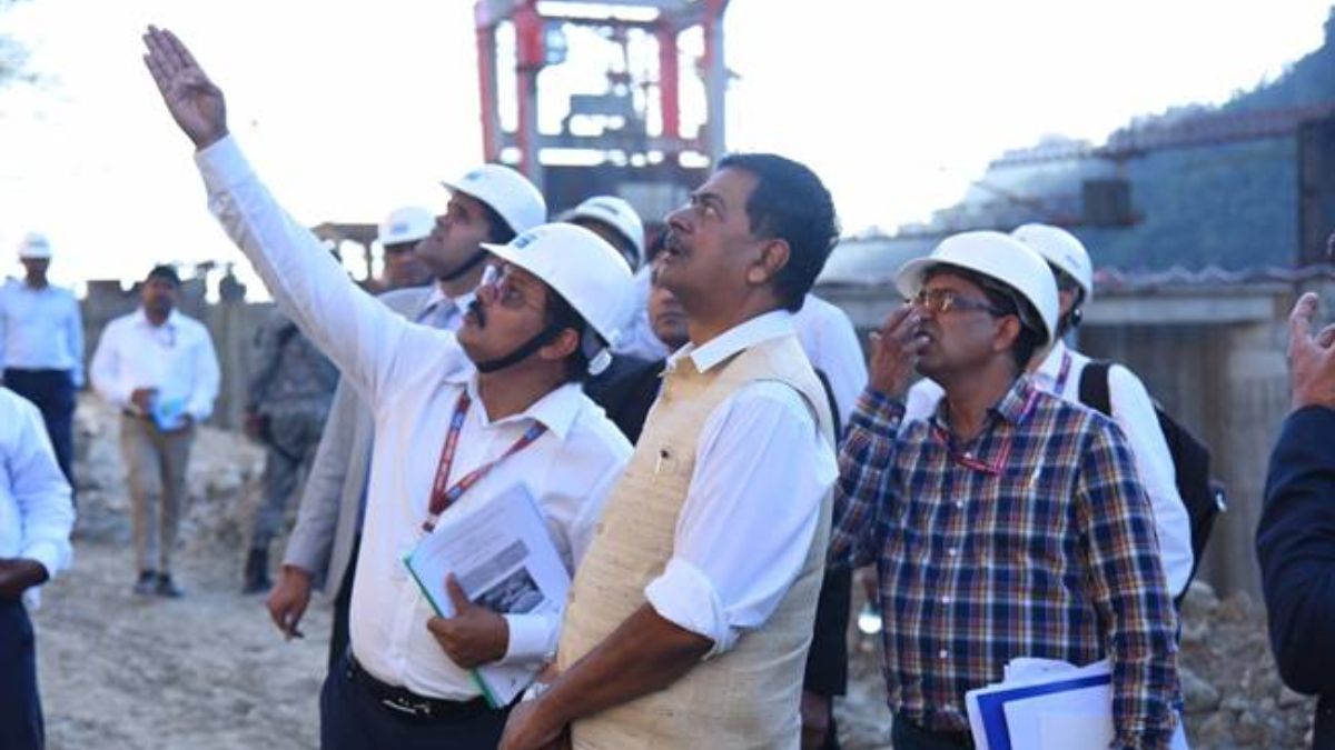 Union Power and New and Renewable Energy Minister visits Subansiri Lower Hydroelectric Project