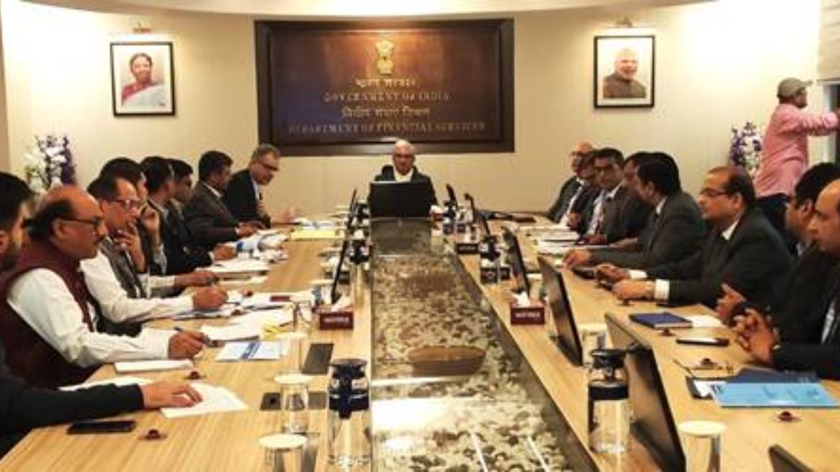 DFS Secretary Dr Vivek Joshi chairs meeting to review progress made in financial fraud cases