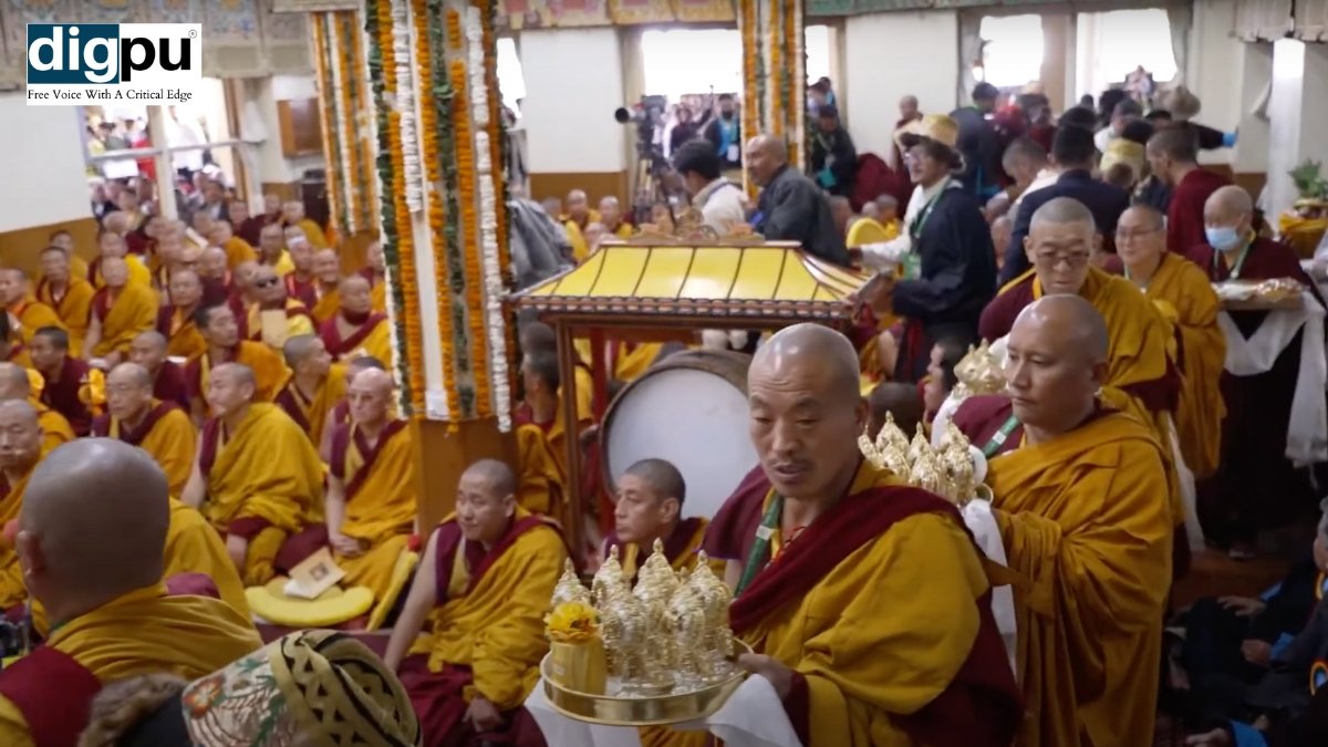 His Holiness the Dalai Lama Graciously Receives Long-Life Ceremony Amidst Joyful Celebration