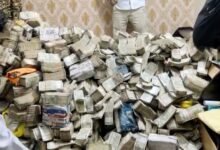 Massive Cash Haul Unveiled in Raids on Jharkhand Minister's Aide's House Help