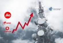 Private Cellphone Companies Extract ₹34,824 Crore from Public by Raising Annual Fees!