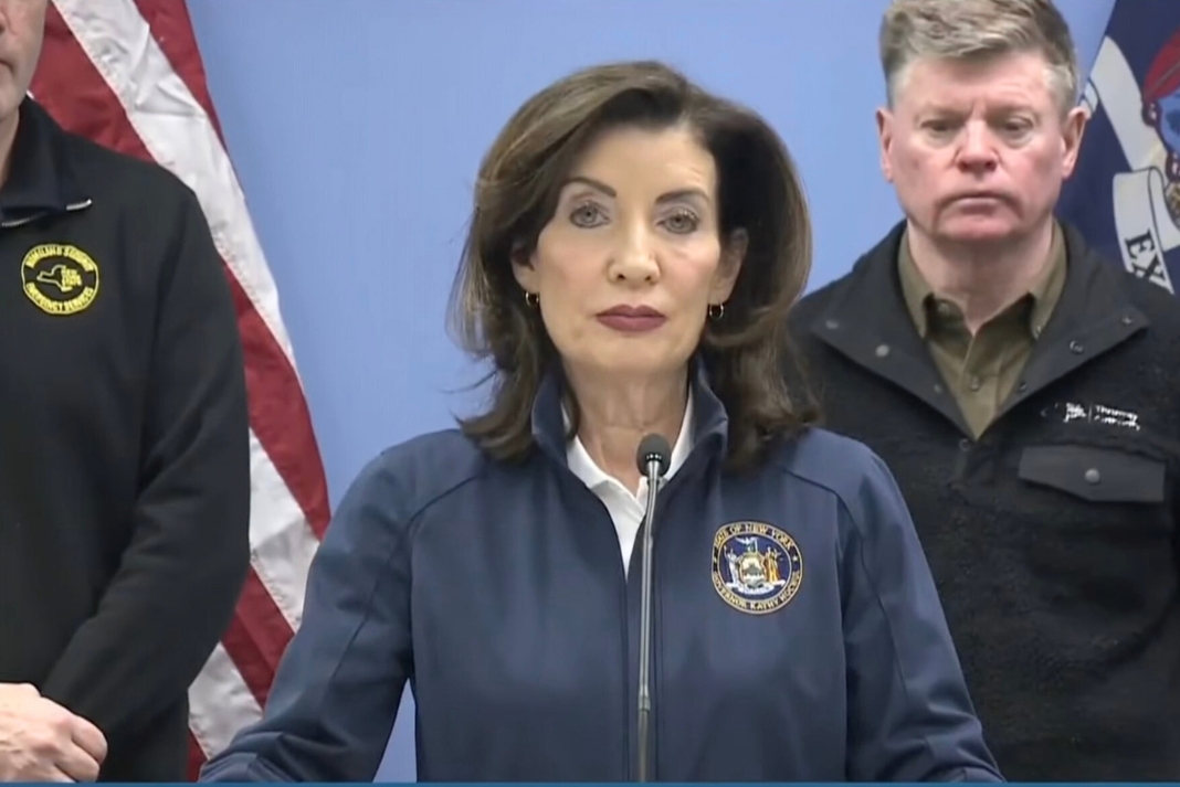 New York Governor Calls for Kristi Noem’s Resignation After Fatal Minneapolis Shooting