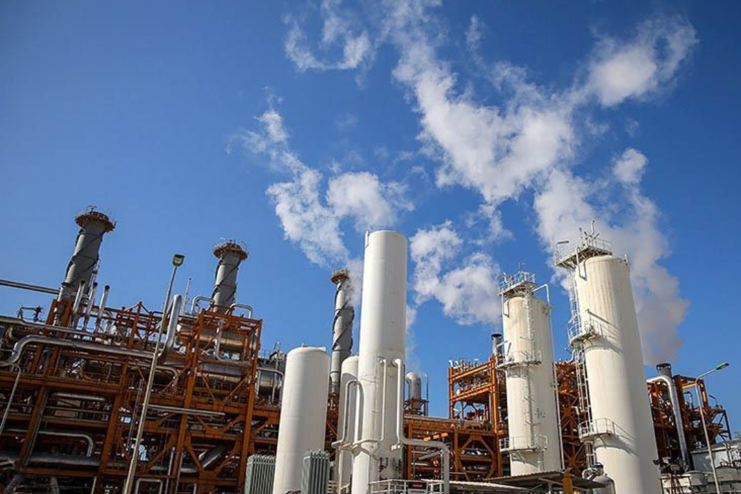 Israel Strike on Iran Triggers Oil Surge; Donald Trump Says He Was “Not Aware