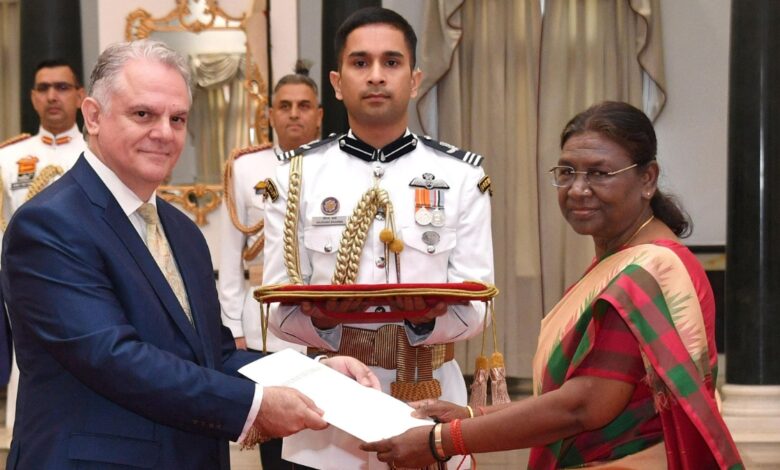Evagoras Vryonides, High Commissioner of the Republic of Cyprus at Rashtrapati Bhavan