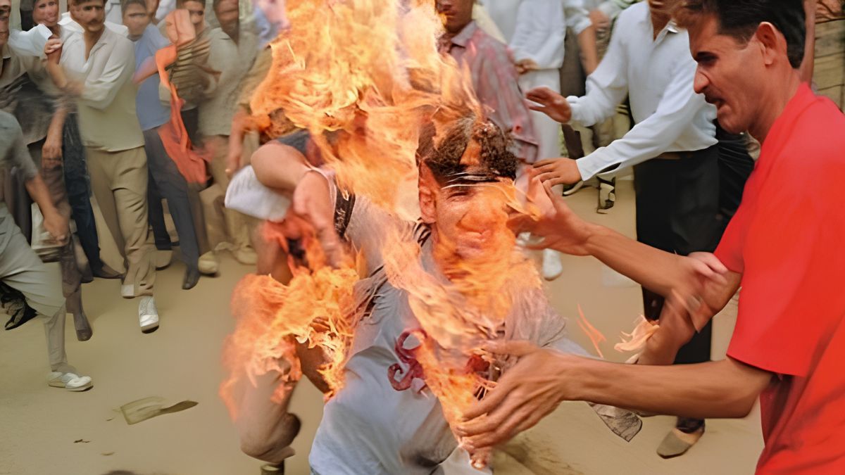 Rajiv Goswami, the Delhi University student who set himself on fire in September 1990 